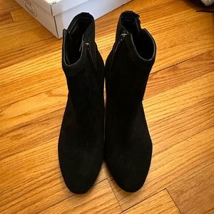 Black Zip Up Boots Women’s Size 7.5